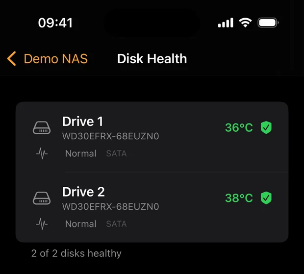 Disk Health detail listing two drives with temperature and S.M.A.R.T. status